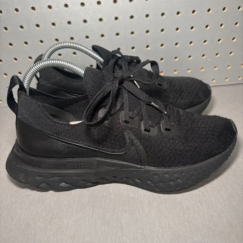 Nike React Infinity Run Flyknit Shoes Mens Sz 7 Womens Sz 8.5 Triple Black
